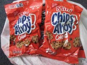 lot 318 image: 12- 3 oz Mini Chips Ahoy Chewy...