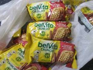 lot 319 image: 12- 1.76 oz BelVita Breakfast Biscu...