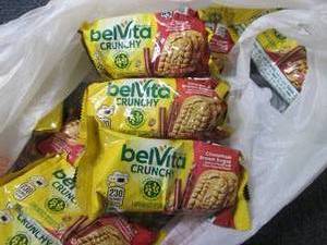 lot 320 image: 12- 1.76 oz BelVita Breakfast Biscu...