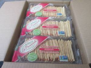 lot 333 image: 12- 6 oz La Panzanella Rosemary Art...