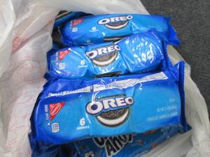 lot 356 image: 12- 2.4 oz Oreos...