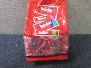 lot 366 image: 36.55 oz Twizzler Candy Assortment...