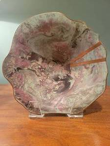 lot 65 image: A Roku Bowl with a Lucite Stand.