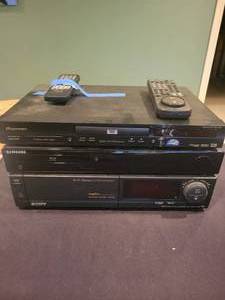 lot 157 image: Sony Video Cassette Recorder, Samsung Blueray & Pioneer DVD Player.