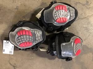 lot 19 image: Lot of Knee Pads  Customer Returns See Pictures