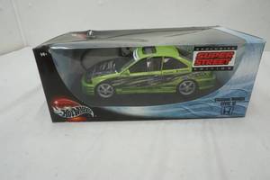 lot 31 image: Hot Wheels Honda Civic model car