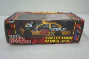 lot 36 image: Racing Champions Cat Model car
