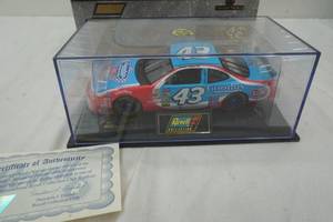 lot 51 image: Revell Collection Club 97 Pontiac Grand Prix