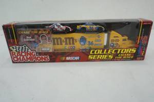 lot 55 image: NASCAR #36 Ken Schrader Racing Champions Collector Series