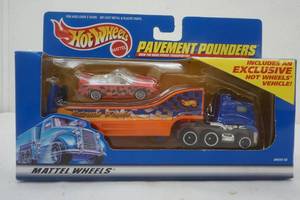 lot 77 image: Hot Wheels Pavement Pounders Extreme Wheels