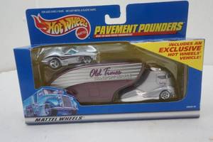 lot 78 image: Hot Wheels Pavement Pounders Old Time Transport Service