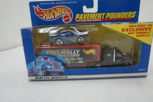 lot 81 image: Hot Wheels Pavement Pounders Pro Rally Racing