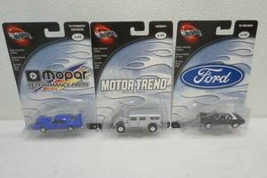 lot 98 image: Hot Wheels Series collectible lot