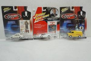 lot 99 image: Johnny Lightning James Bond 007 LOT
