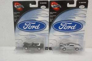 lot 100 image: 100% Hot Wheels Ford Series