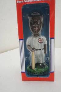 lot 104 image: Sammy Sosa bobblehead