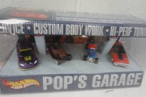 lot 120 image: Hot wheels Pops Garage The Marrow Foundation