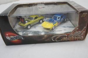 lot 127 image: 100% Hot Wheels Cool Customs