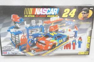 lot 145 image: NASCAR Mega Blocs Jeff Gordon Building Set