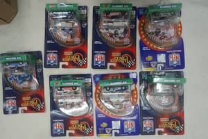 lot 210 image: NFL Winners Circle Limited Edition Collection