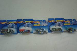 lot 216 image: Hot Wheel Haulers over the road power trucks Lot