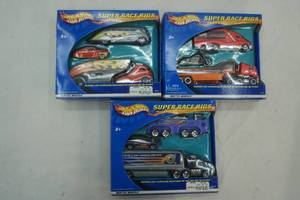 lot 228 image: How wheels Super Race Rigs 3ct