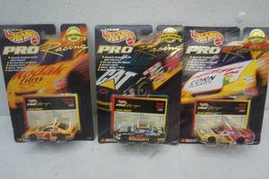 lot 240 image: Hot Wheels Pro Racing Collector Edition 97 3ct