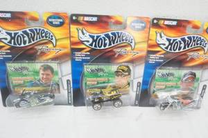 lot 246 image: NASCAR Hot Wheels Racing Recreational Series