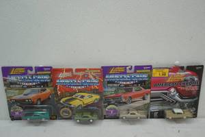 lot 305 image: Johnny Lightning Muscle Cars U.S.A. 4ct
