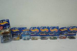 lot 342 image: Hot Wheels 10ct Variety lot