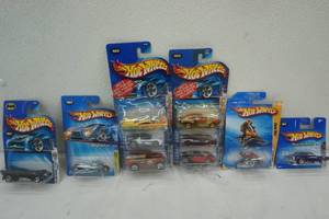 lot 346 image: Hot Wheels 10ct Variety lot