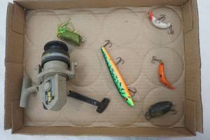 lot 414 image: fishing lot
