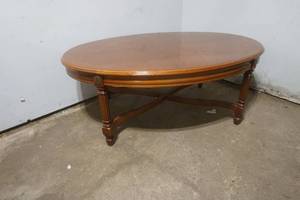 lot 445 image: coffee table