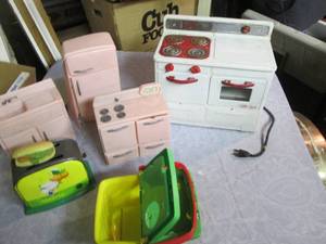 Vintage electric Little Lady akin...