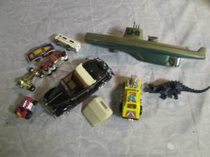 Hot Wheels collectible cars includi...