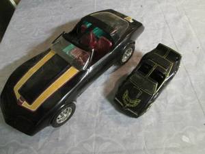 Vintage Bay Toys Barbie style Chevy...