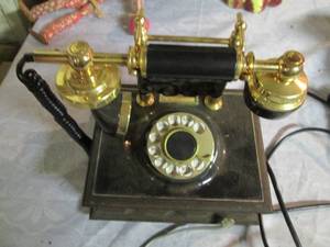 Vintage deco style rotary telephone...