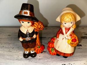 Pilgrim Figurine Set Thanksgiving