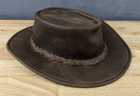 lot 35D image: Minnetonka Fold Up Smokey Tan Hat Unisex XL $64.95 Retail N