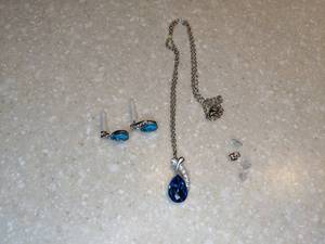 lot 407 image: New Zircon Exquisite Mermaid Earrings and Pendant Necklace Blue P