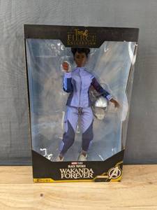 lot 174 image: New Shuri Black Panther Wakanda Forever Figurine N