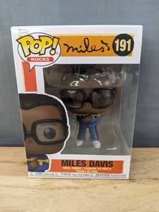 lot 90F image: Brand New Funko Pop Rocks Miles Davis #191 Figure V