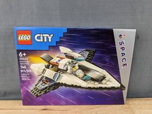 lot 50 image: Brand New LEGO City Interstellar Spaceship Z