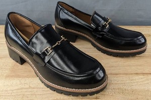 lot 427A image: Brand New Dream Pairs Flat Loafer Womens Size 10 Black L