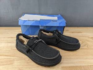 lot 24 image: Brand New Hey Dude Wally Sox Mens 11 Wide Micro Total Black L