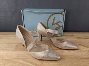 lot 175 image: Brand New Lifestride Womens Suki Pump Light Gold Size 9.5M L