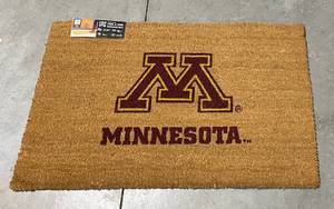 lot 10 image: Brand New LOGO NCAA University of Minnesota Golden Gophers 23 x 35 College Outdoor Mat Rug N