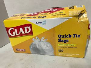 Glad Quick-Tie Garbage Bags
