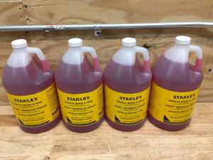 lot 82 image: Stanley Vehicle Wash & Wax Pressure Washer Detergent (Case of 4 Jugs)