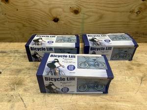 lot 71 image: Lot of 3- Bicycle Lifts